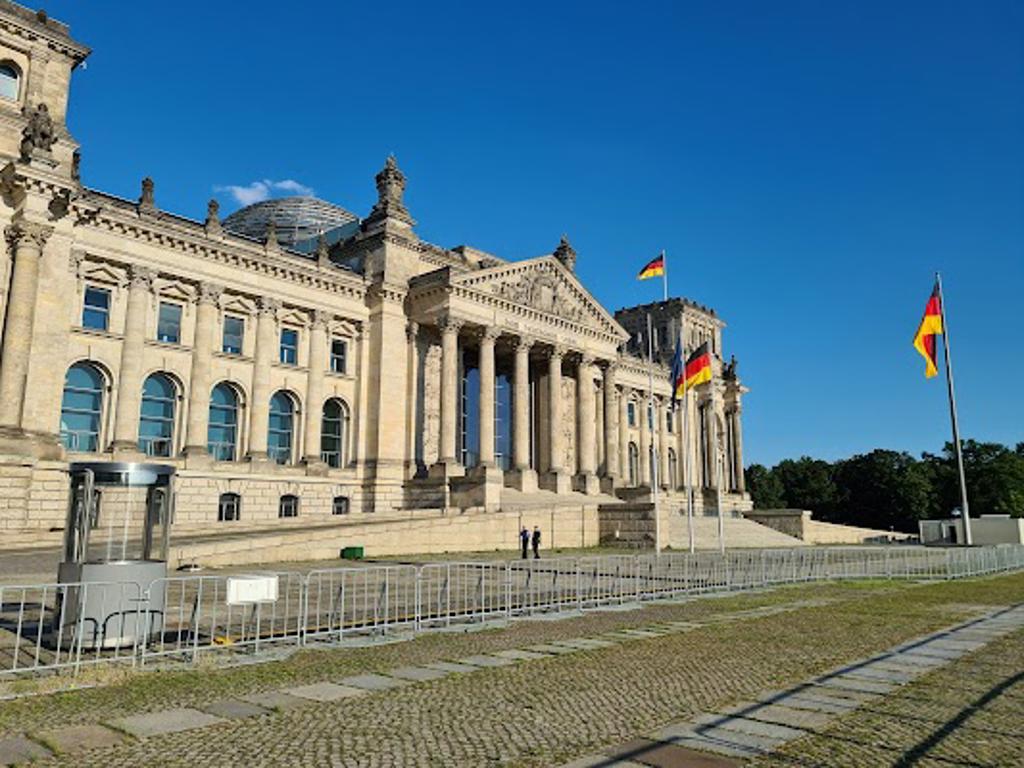 Reichstagsgebäude image 2