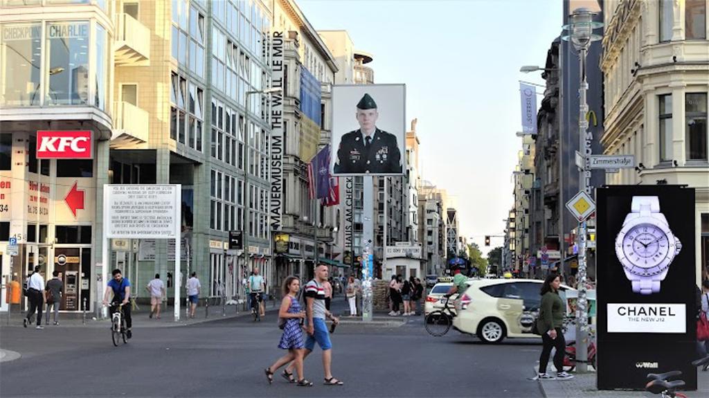 Checkpoint Charlie image 2