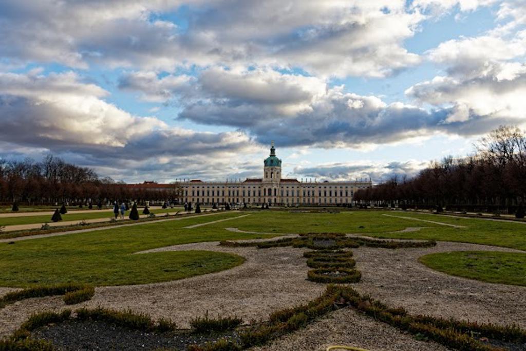 Charlottenburg Palace Gardens image 6