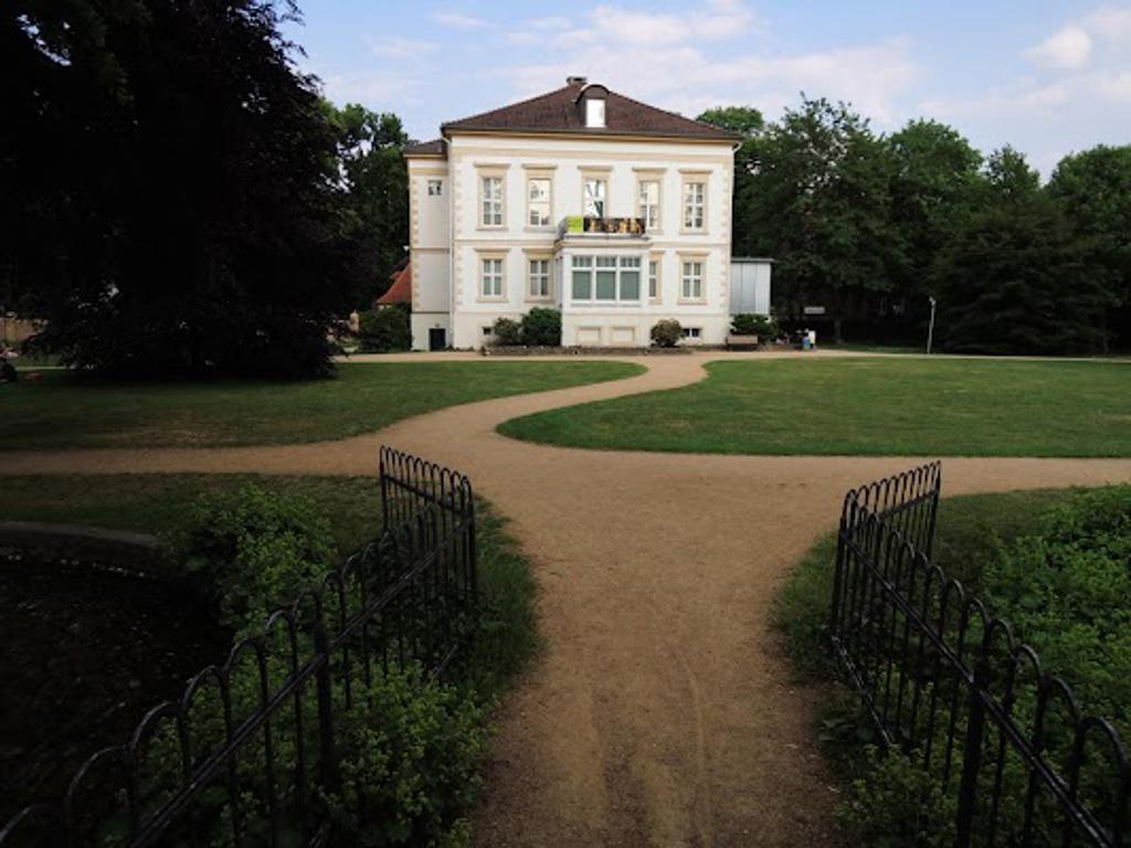 Explore Museum Huelsmann (Verwaltung) in Bielefeld, Germany