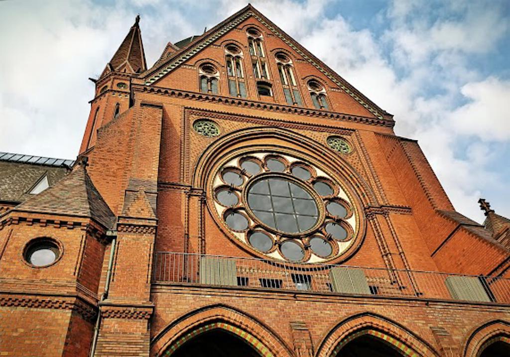 Discover Heilig Kreuz-Kirche - Amazing attraction in Berlin