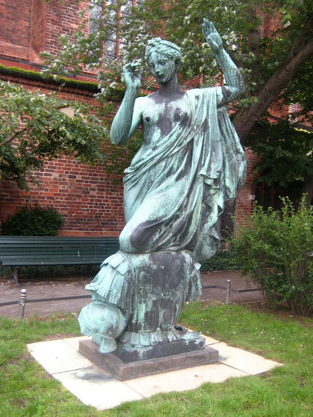 Visit Klio, Muse der Geschichte - Popular attraction in Berlin, Germany