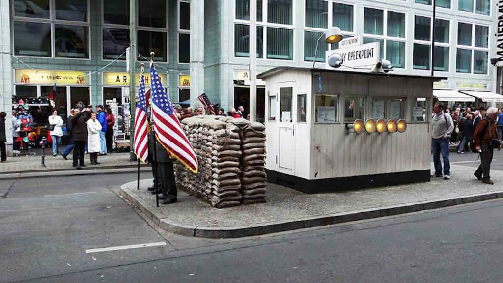 Checkpoint Charlie image 3