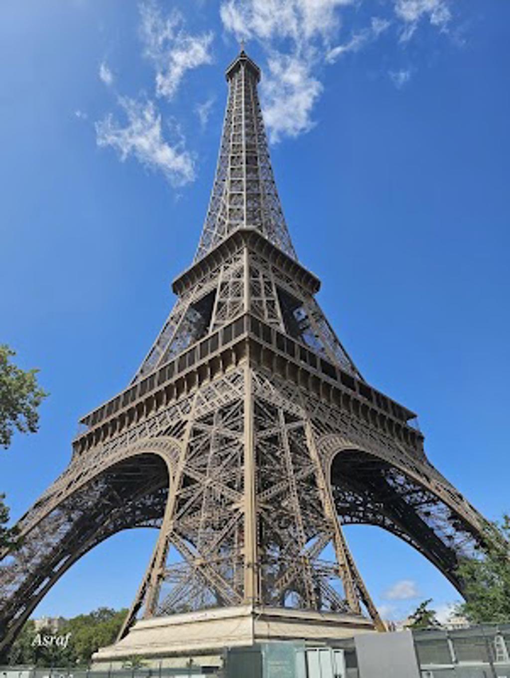 Tour eiffel 2e étage image 1