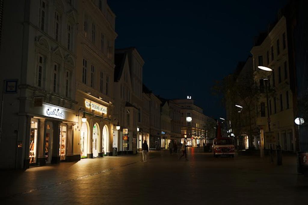 Mittelpunkt der Stadt Flensburg image 2