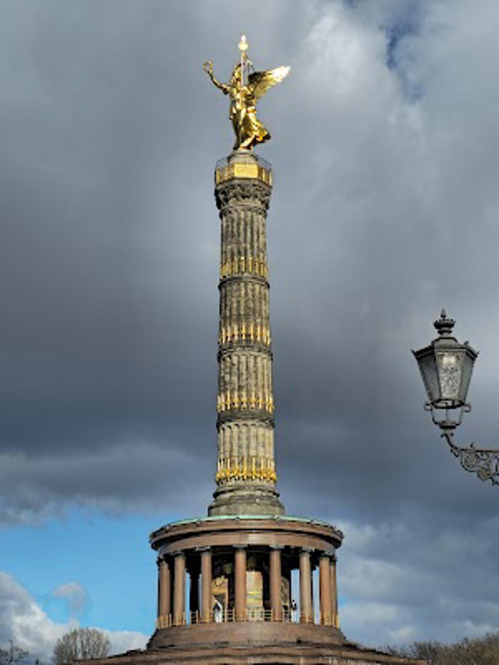 Explore Siegessäule in Berlin, Germany