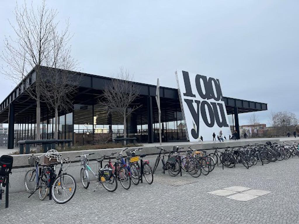 Neue nationalgalerie image 6