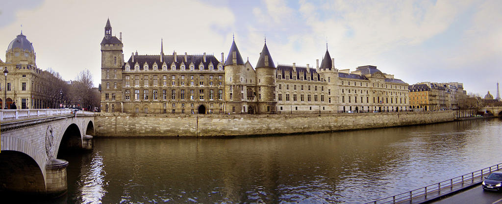 Conciergerie - Top attraction in Paris