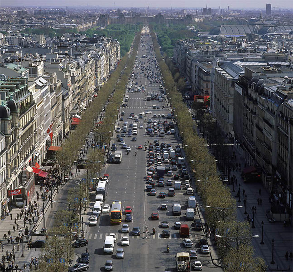 Champs élysées image 2