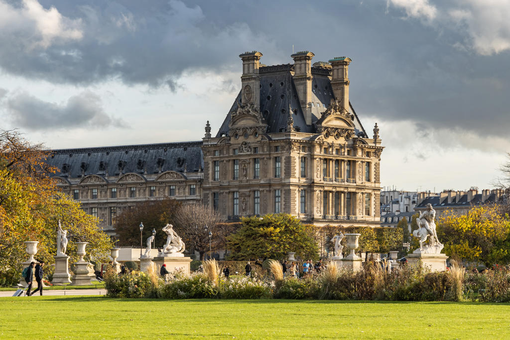 Louvre Palace image 1