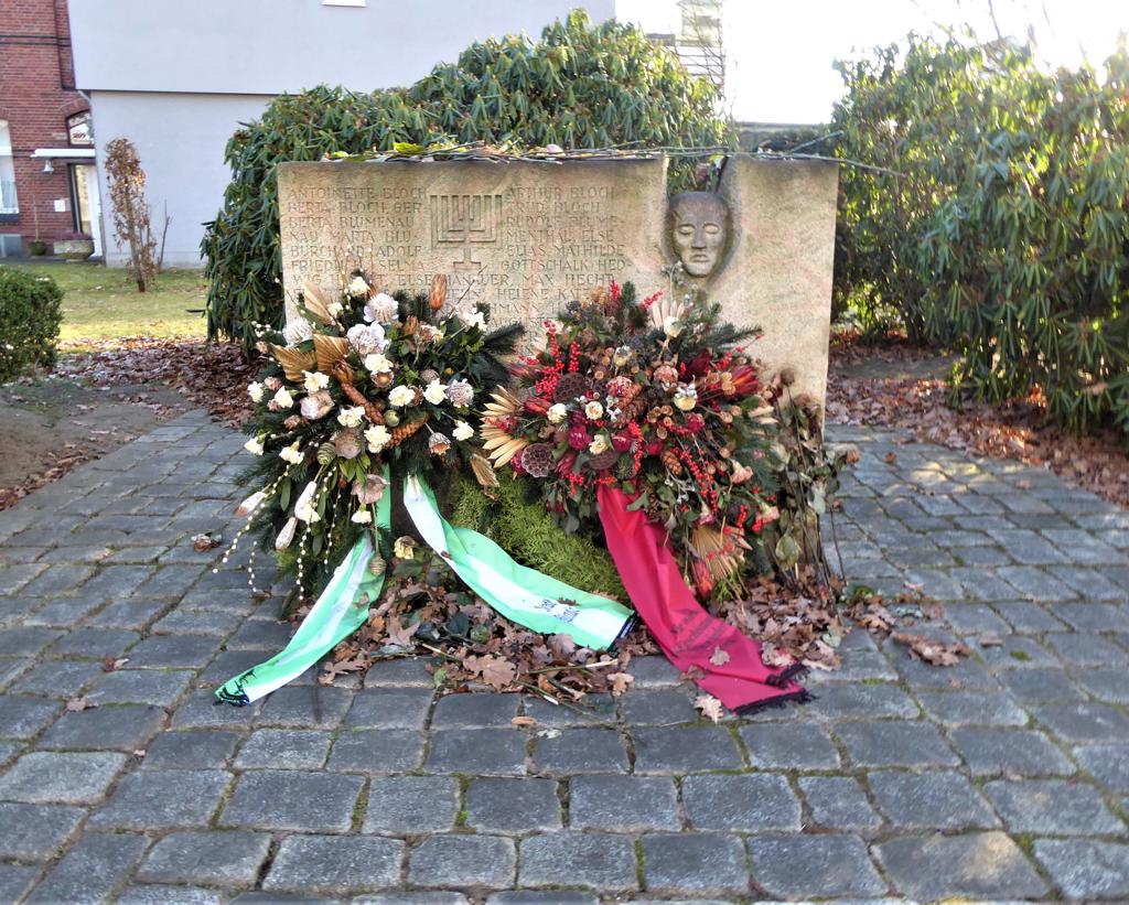 Mahnmal für die ermordeten Bünder Juden - Best thing to do in Bünde