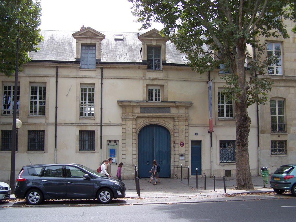 Explore Musée de l'assistance publique hôpitaux de paris in Paris, France